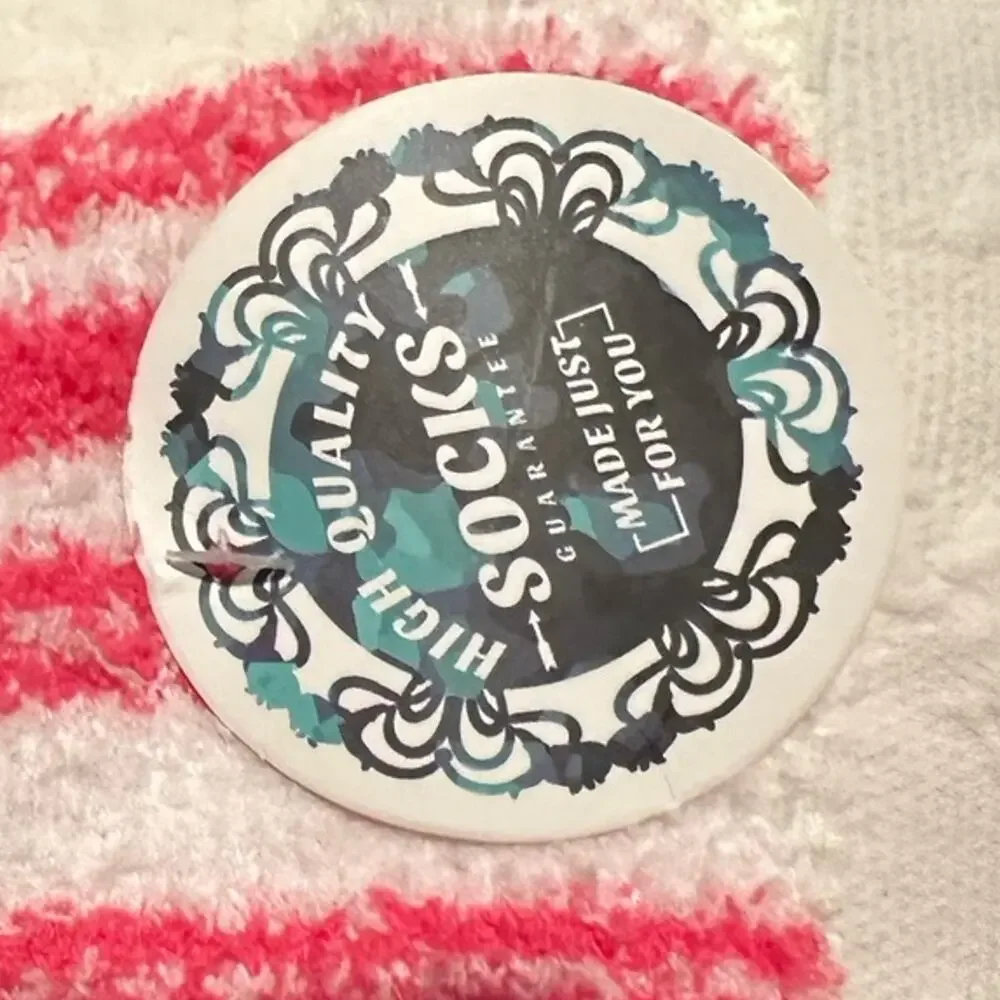 Womens High Quality Fuzzy Socks - NWT